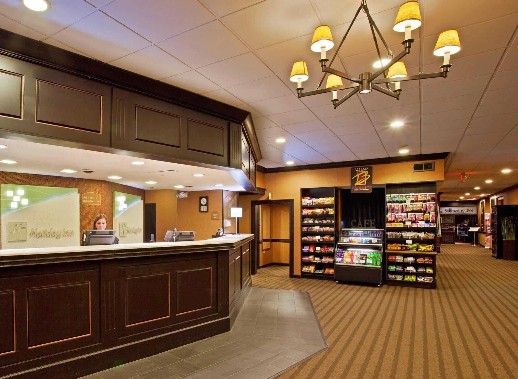 Best Western Plus Strongsville Cleveland Екстер'єр фото